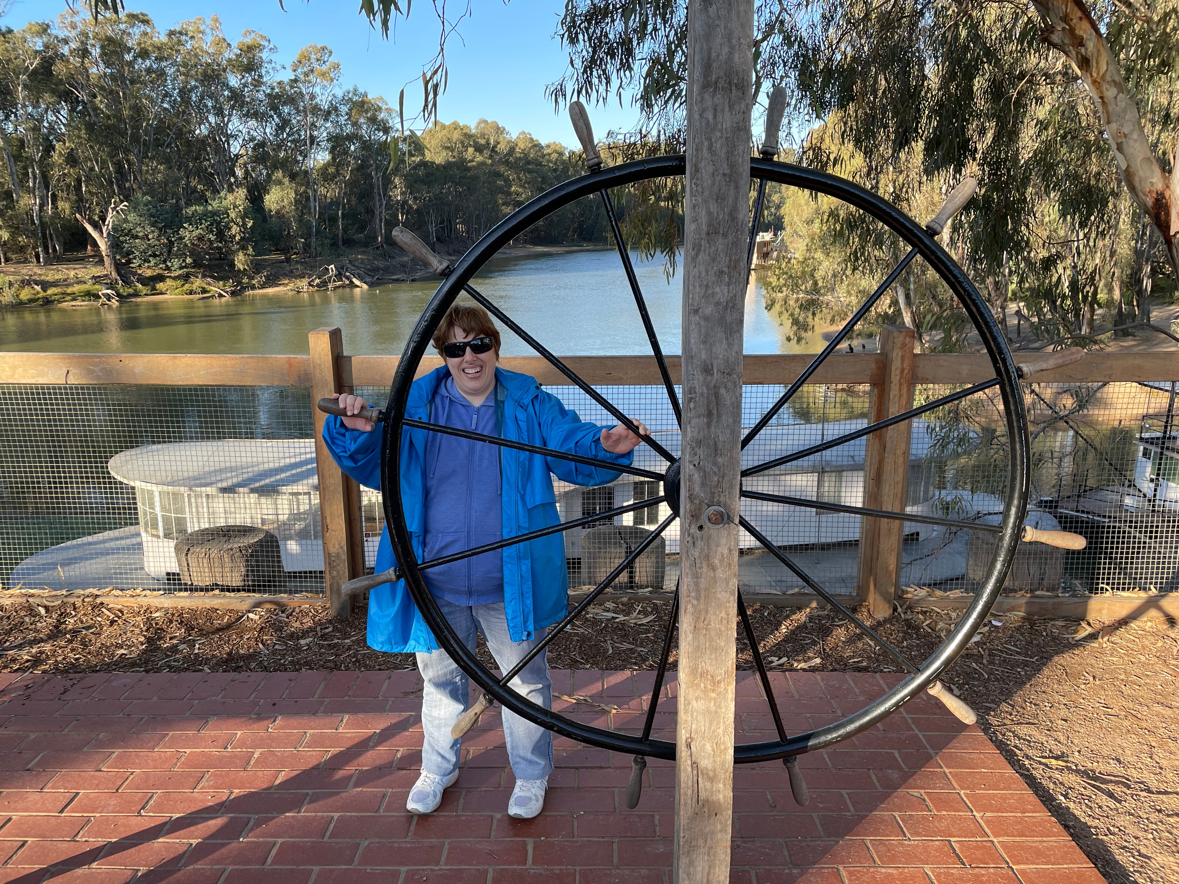 Rail and Rivers, Echuca Paddle Steamer - Leaving from Melbourne